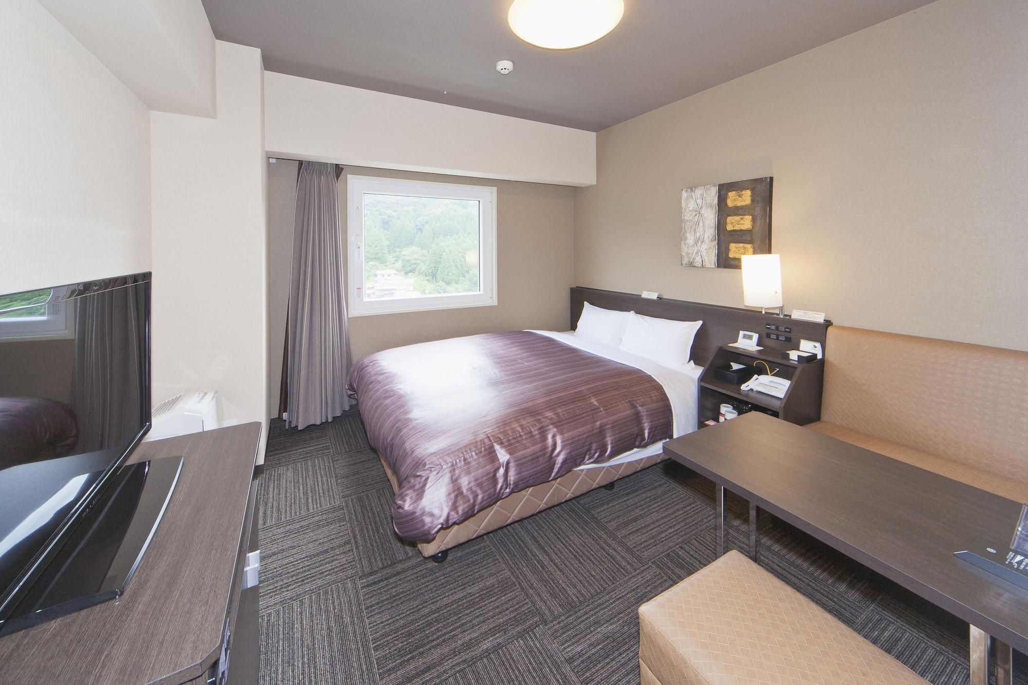 Hotel Route-Inn Saiki Ekimae Экстерьер фото