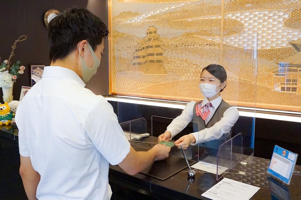 Hotel Route-Inn Saiki Ekimae Экстерьер фото