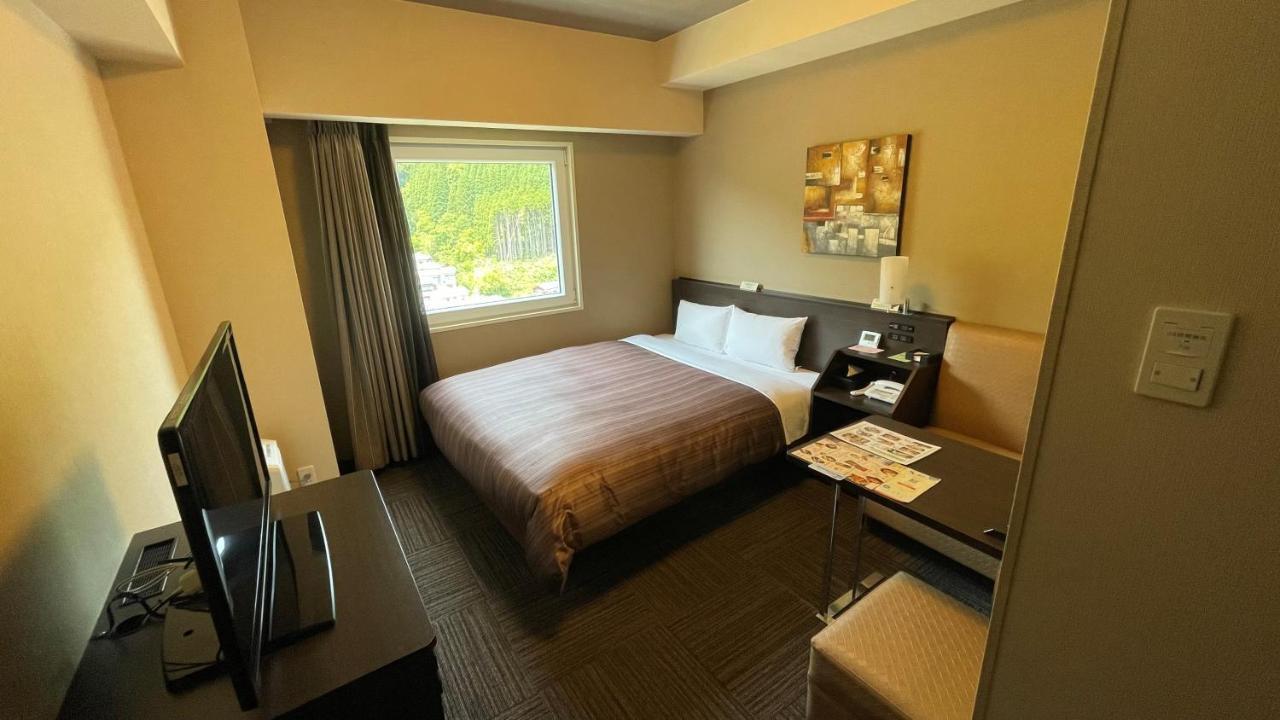 Hotel Route-Inn Saiki Ekimae Экстерьер фото